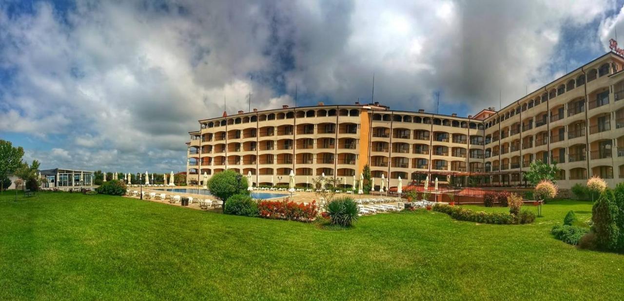Aparthotel Regina Mare Tsarevo Buitenkant foto