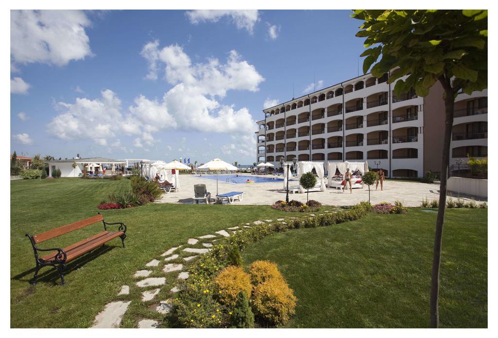 Aparthotel Regina Mare Tsarevo Buitenkant foto