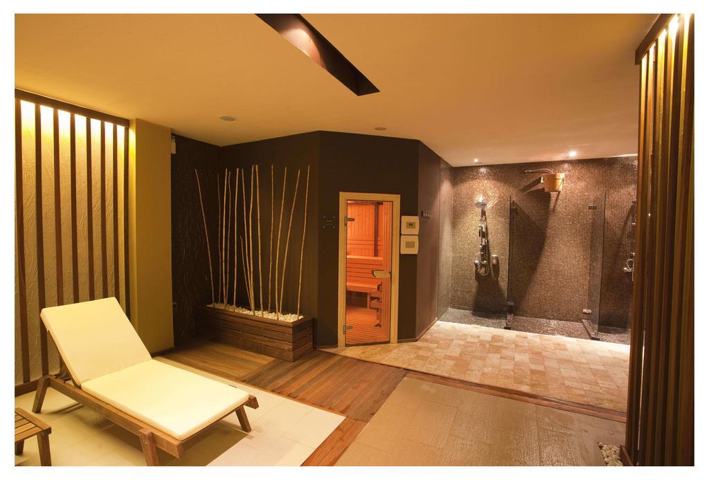 Aparthotel Regina Mare Tsarevo Buitenkant foto