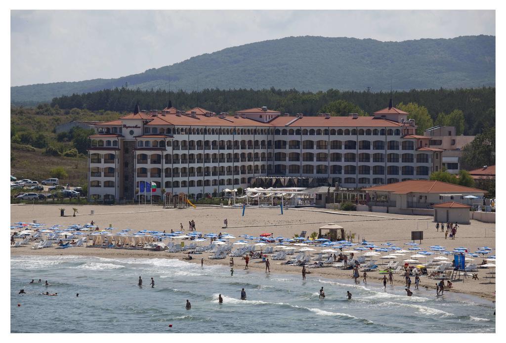 Aparthotel Regina Mare Tsarevo Buitenkant foto