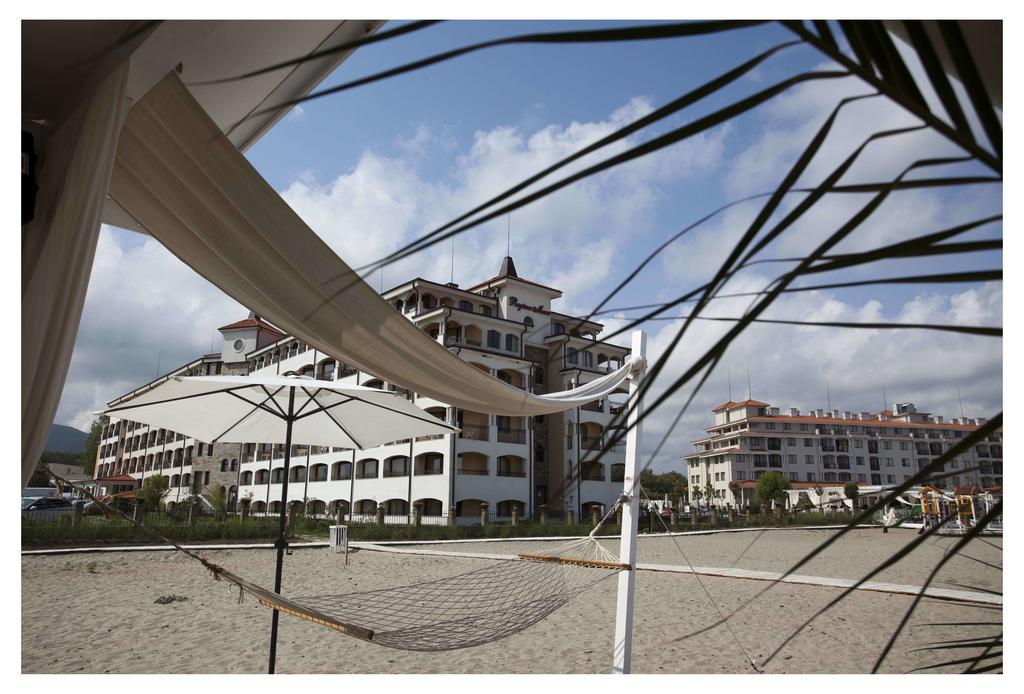 Aparthotel Regina Mare Tsarevo Buitenkant foto