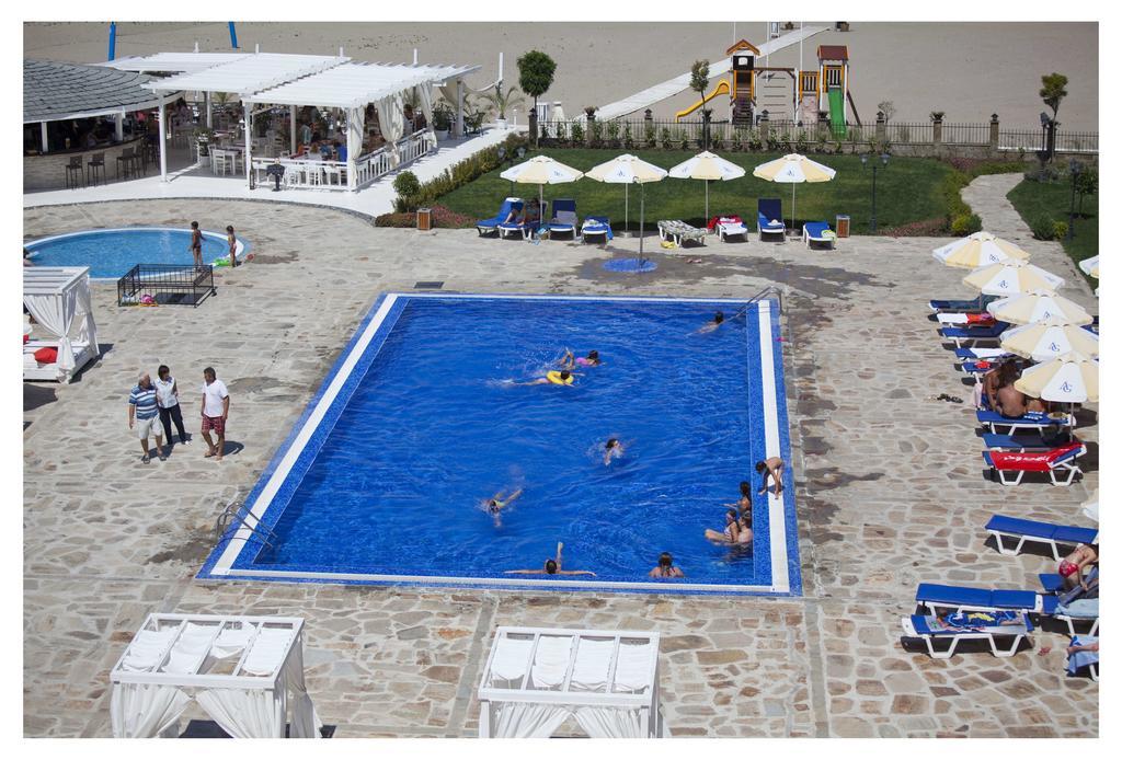 Aparthotel Regina Mare Tsarevo Buitenkant foto