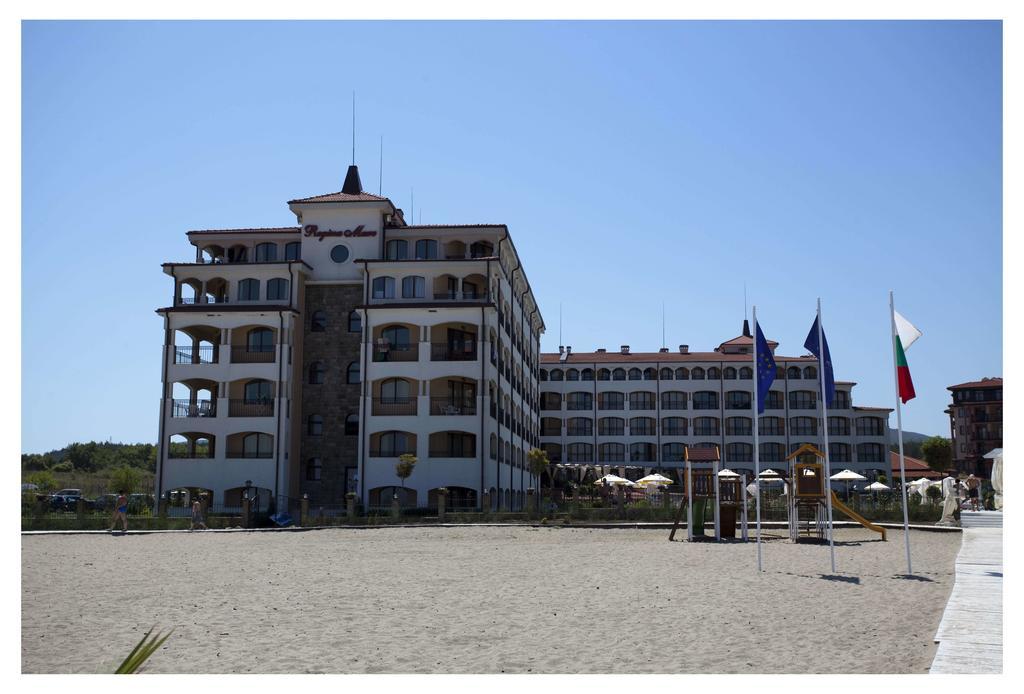 Aparthotel Regina Mare Tsarevo Buitenkant foto