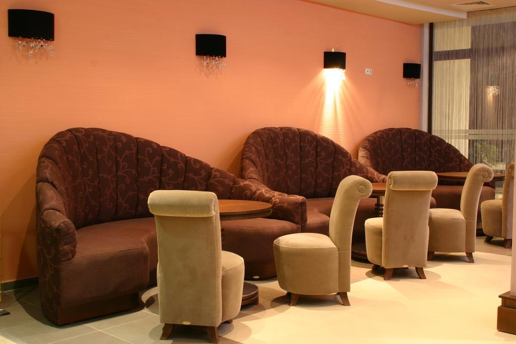 Aparthotel Regina Mare Tsarevo Buitenkant foto