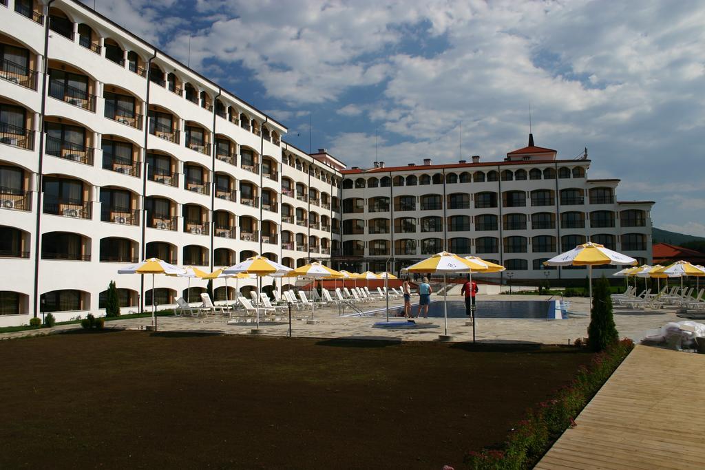 Aparthotel Regina Mare Tsarevo Buitenkant foto